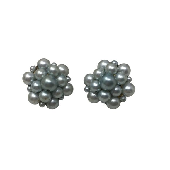 Women's Vintage Clip On Cluster Earrings - Picture 1 of 4